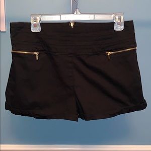 BEBE shorts zipper back L